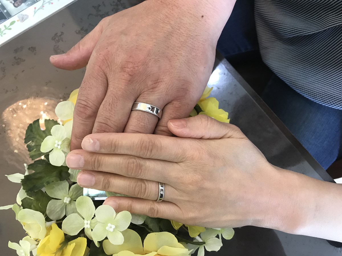 彼の手が大きい 指が太いので どこに行っても似合う結婚指輪がない と嘆いているお二人へ 大分 延岡 宮崎で結婚指輪 やジュエリーに関するお悩み相談を解決する宝石鑑定士のブログ ジュエルミキ社長のブログ