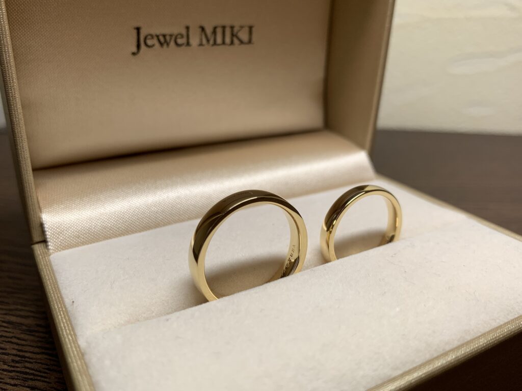 金の結婚指輪ならジュエルミキ